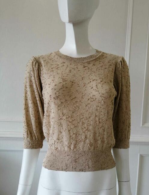 Womens knitted pullover metal Yarn