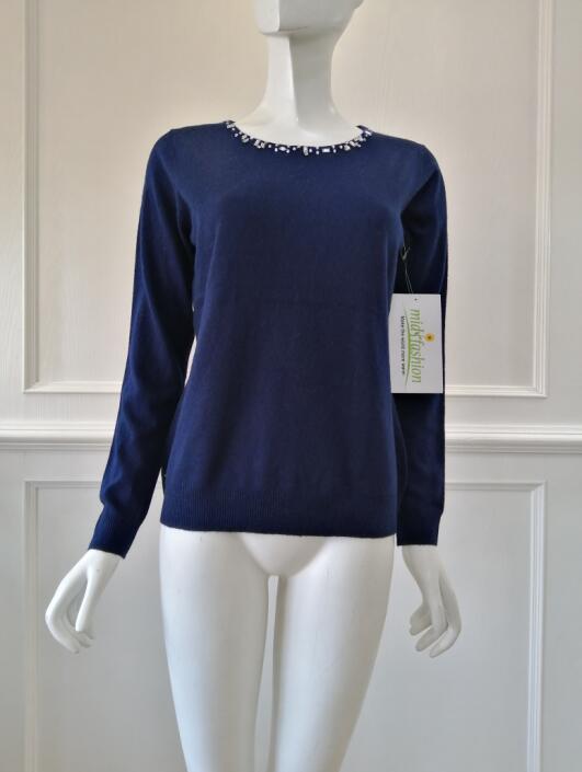 Women's knitted sweater pullover